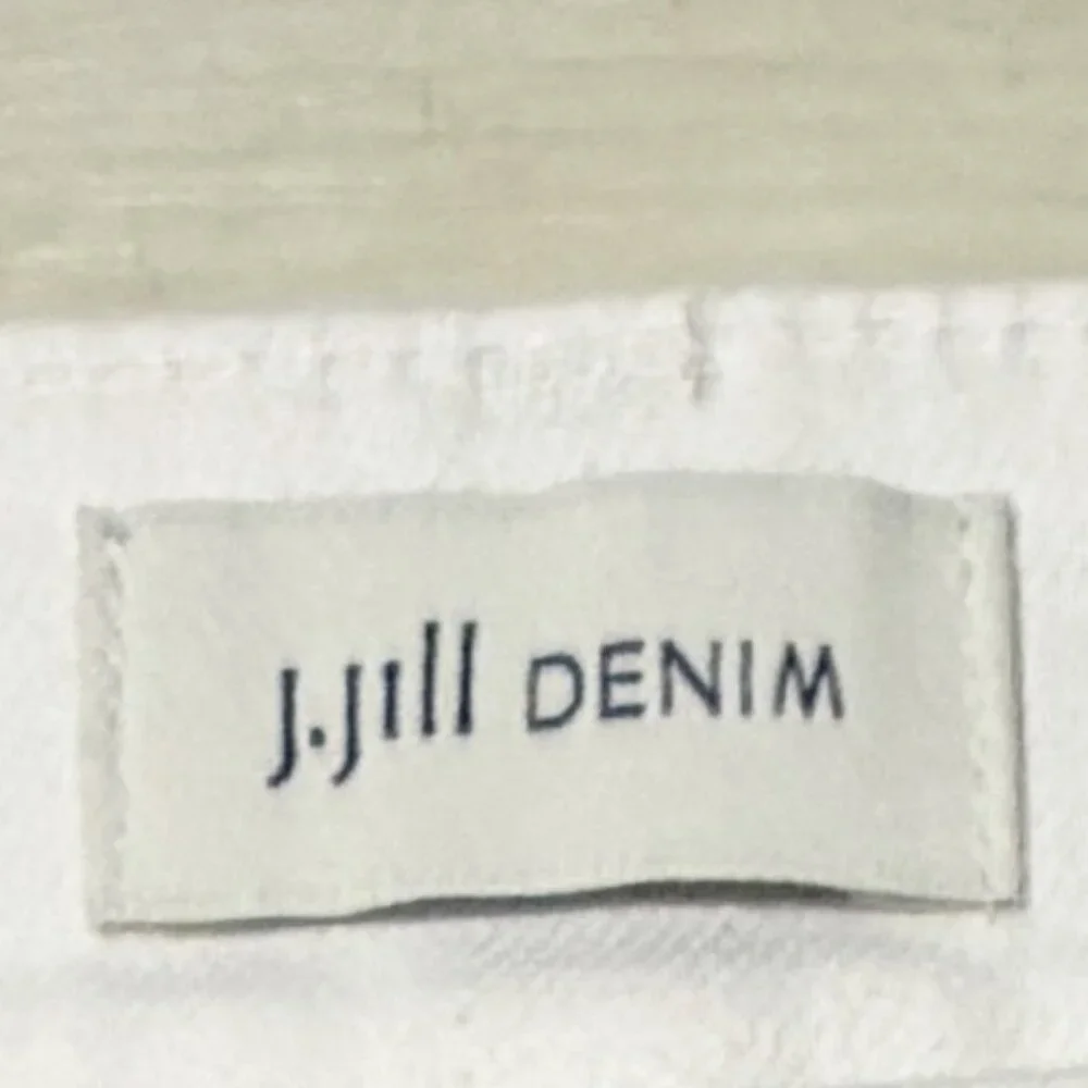 J. Jill Women's Authentic Fit Cropped White Jeans Size 12 - Picture 5 of 6